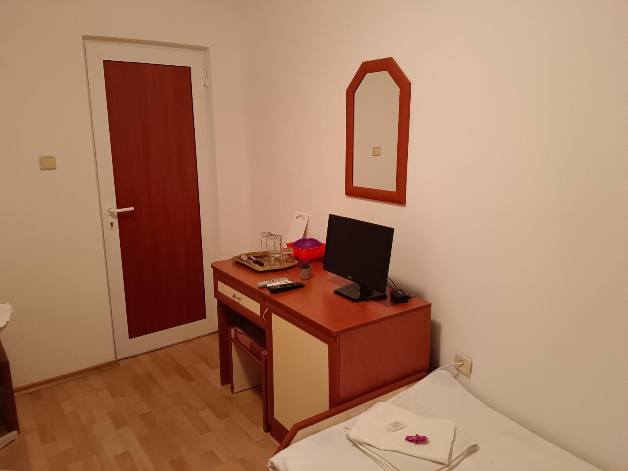 Стаи За Гости Ники Nesebar Exterior photo