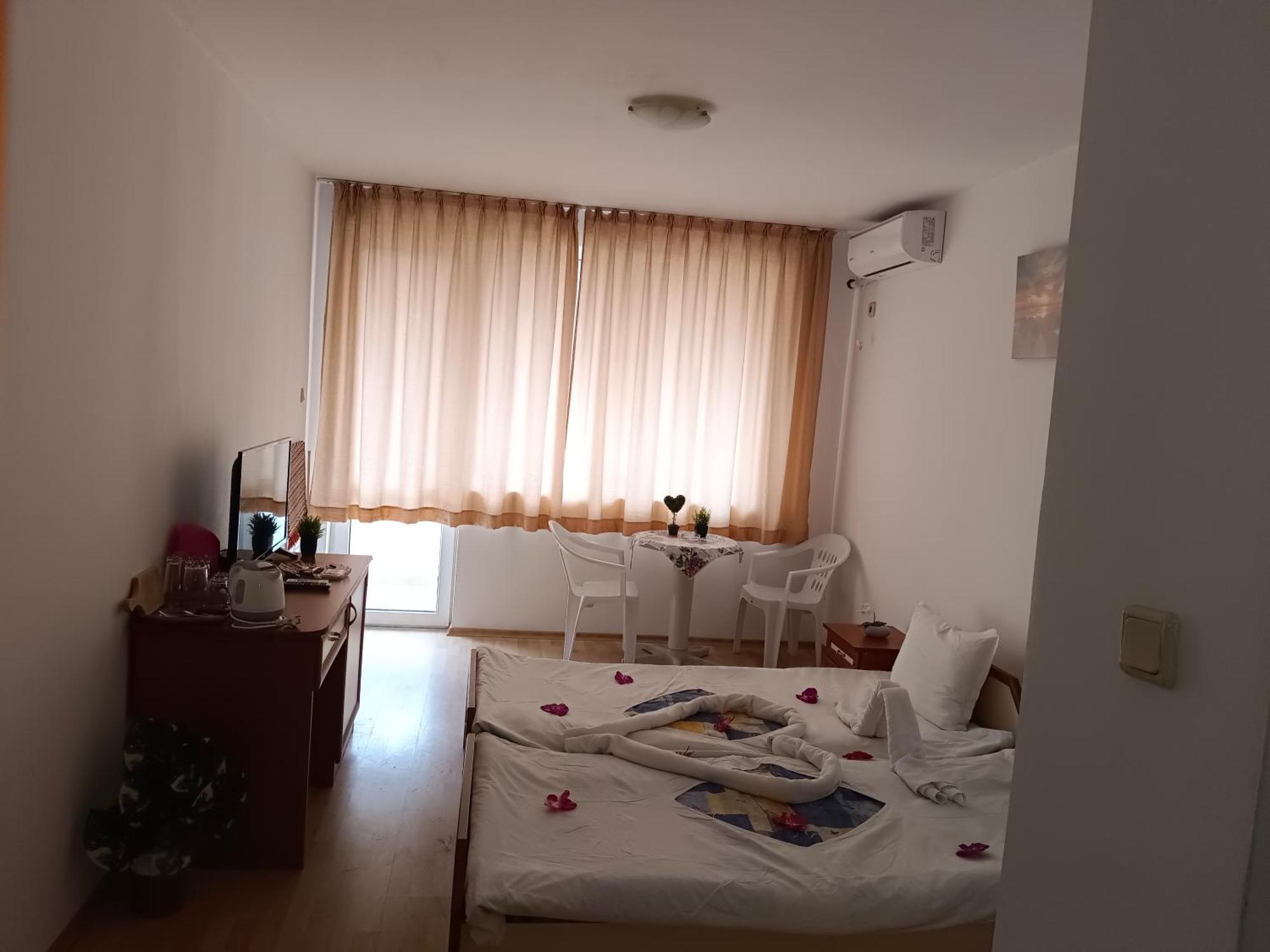 Стаи За Гости Ники Nesebar Exterior photo