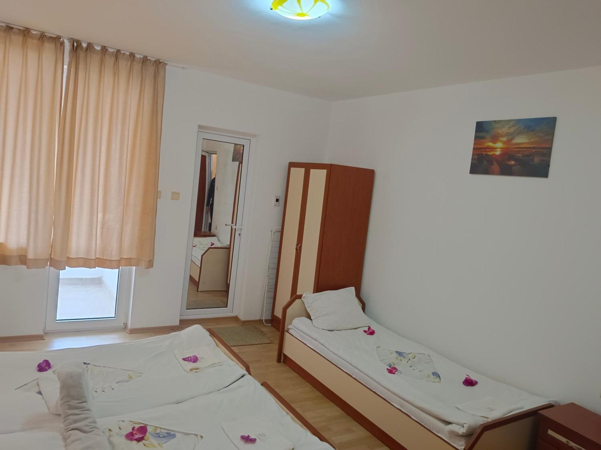 Стаи За Гости Ники Nesebar Exterior photo